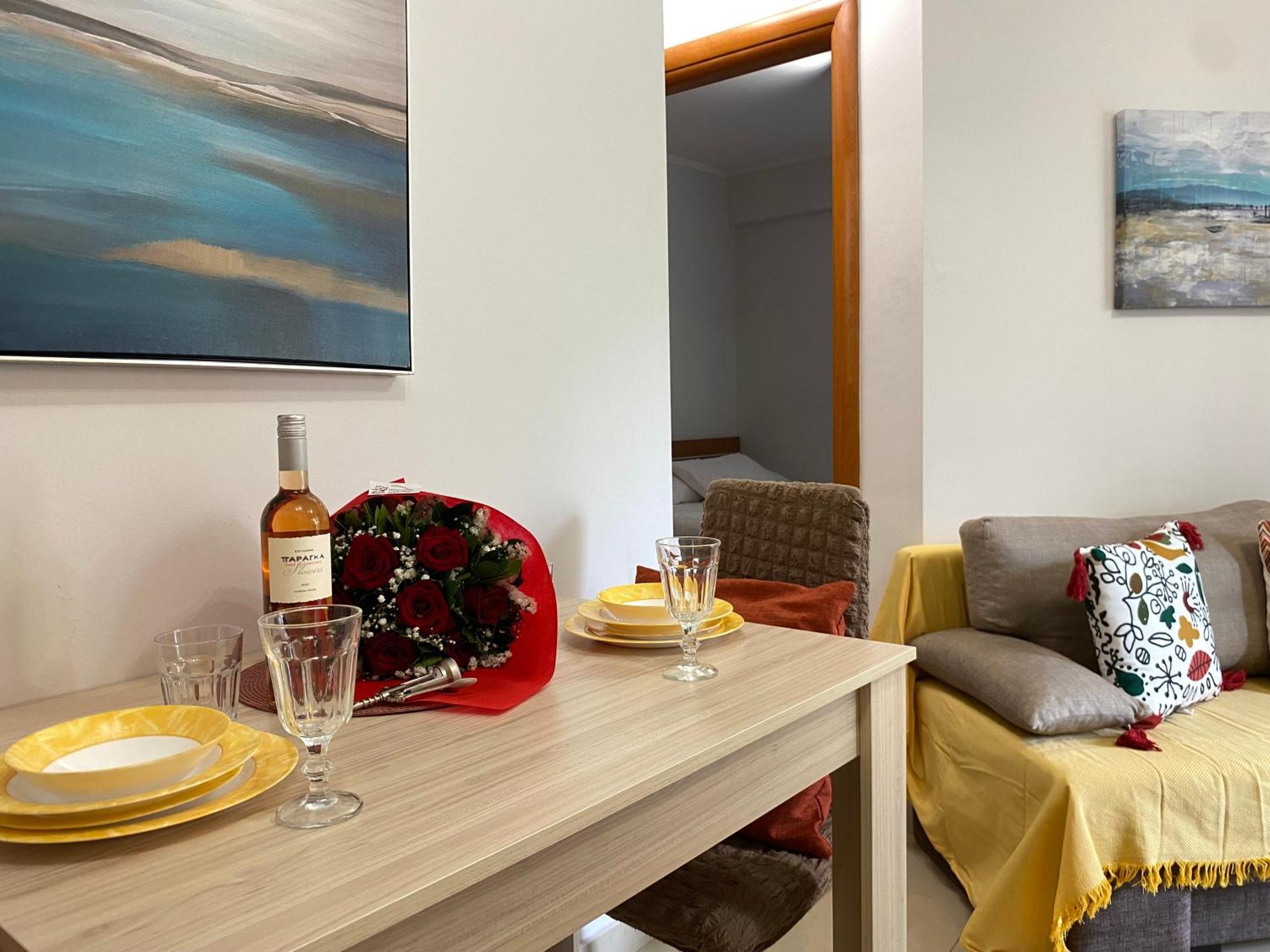 Penny'S Luxury City Apartment เทสซาโลนิกิ ภายนอก รูปภาพ
